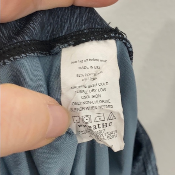 PRANA Roxanne Zig Zag Leggings, size Medium - Picture 9 of 10